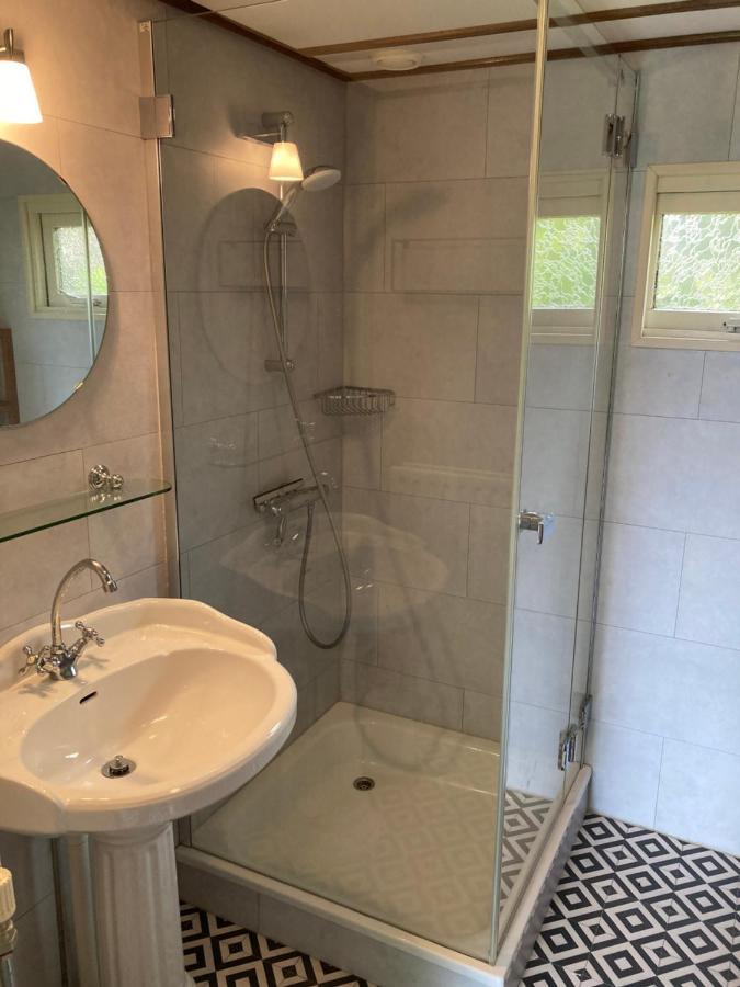 Chalet Wild Forest, Knus Chalet Op De Veluwe Met Gratis Parkeren Putten Eksteriør billede